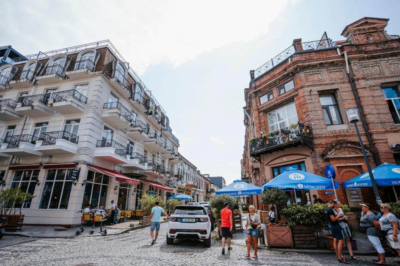 West Apart Hotel Batumi Bagian luar foto